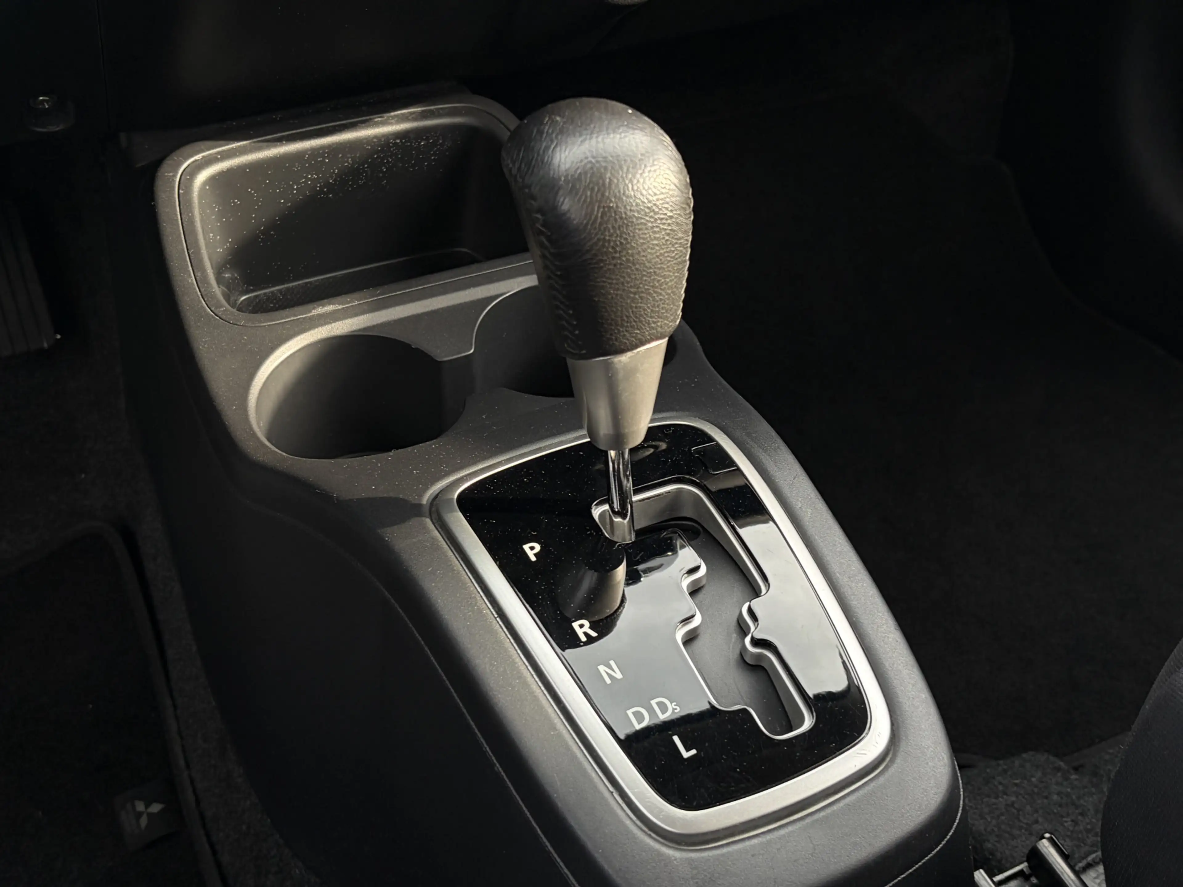 Mitsubishi Space Star 1.0 Intense | AUTOMAAT | Airco | Rijklaar met beur — photo 3