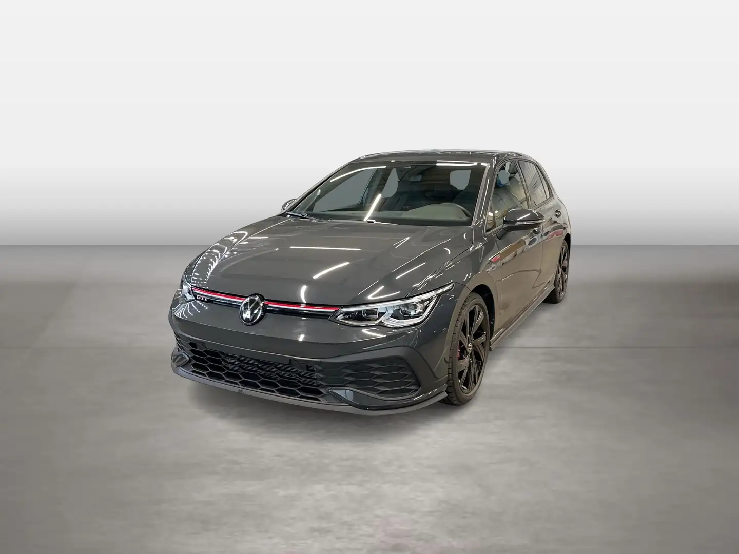 Volkswagen Golf VIII GTI Clubsport 2.0 TSI DSG ACC FLA LED Grijs - 2