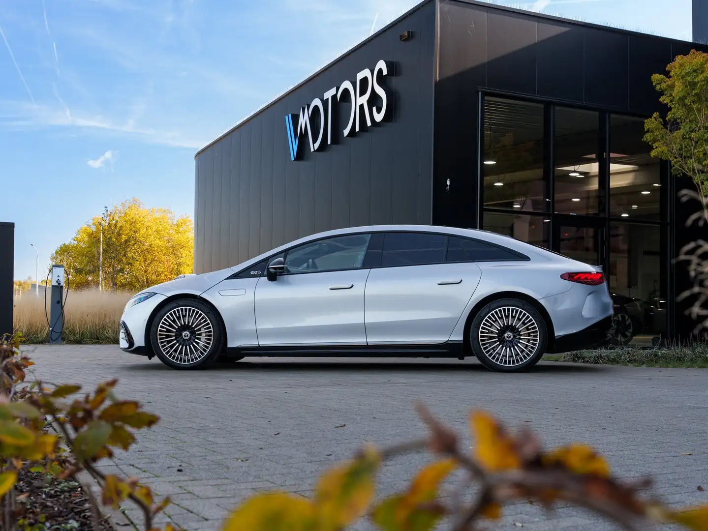 Mercedes-Benz EQS EQS 450+ AMG Line - Pano - massage - HUD - ACC Silber - 2