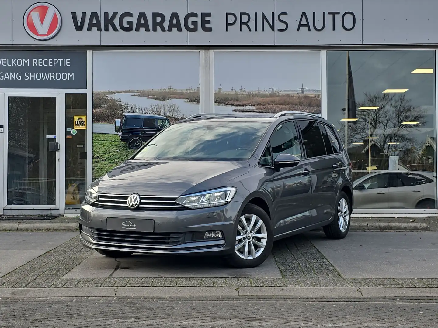 Volkswagen Touran 1.6 TDI SCR Comfortline Business |CAMERA|CARPLAY|S Grijs - 1