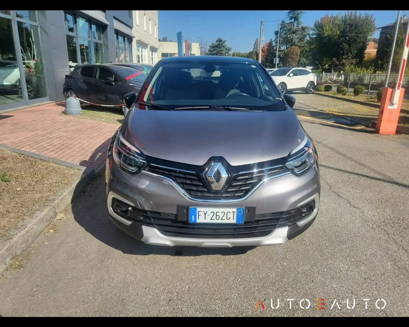 Renault Captur 0.9 tce Sport Edition 90cv Gris - 2