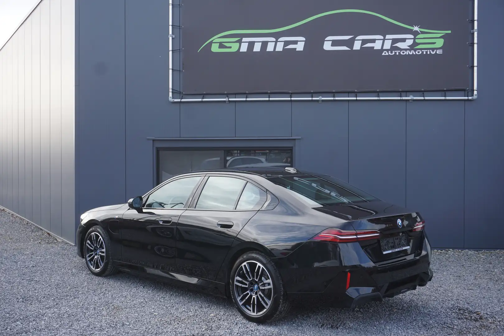 BMW 530 eA PHEV (220 kW)-M Pack-Nav-Leder-Aut.-Garantie Noir - 2