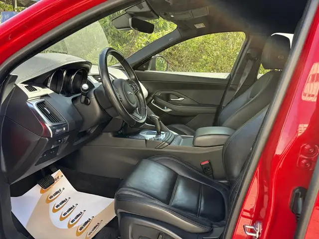 Jaguar E-Pace view 8