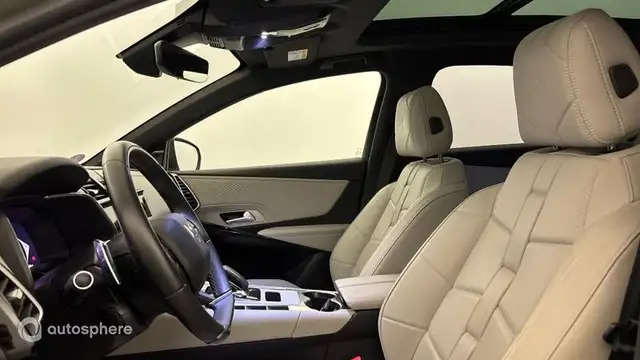 DS Automobiles DS 7 view 12