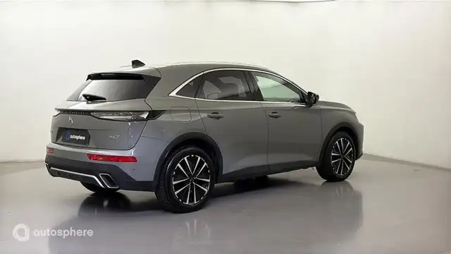 DS Automobiles DS 7 view 5