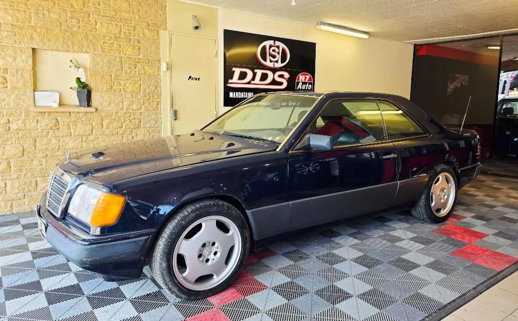 Mercedes-Benz 300 CE C124 12V Pour export Azul - 2
