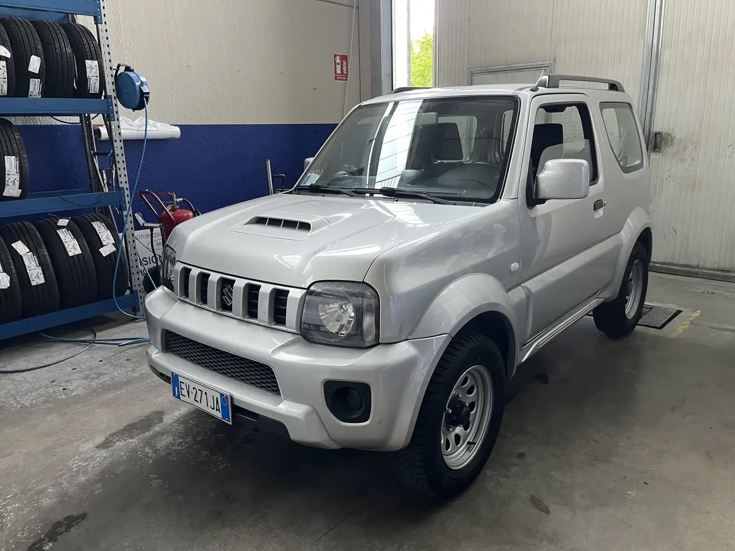 Suzuki Jimny 1.3 vvt Evolution 4wd - 1