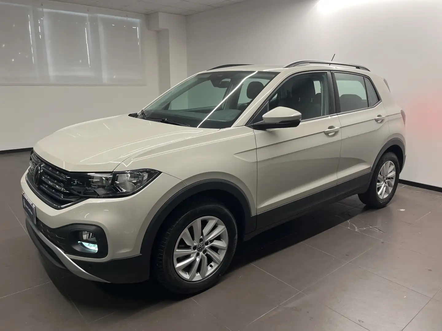 Volkswagen T-Cross STYLE 1.0 TSI 70 KW (95 CV) Grijs - 1