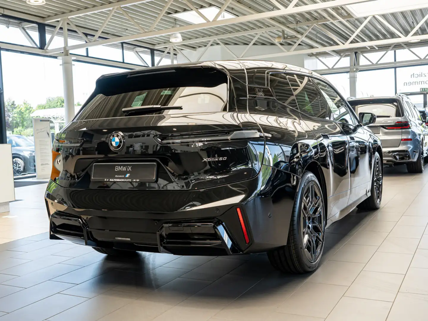 BMW iX 60 xDrive M-Sport FACEL. 360° PANO LED ACC Negru - 2