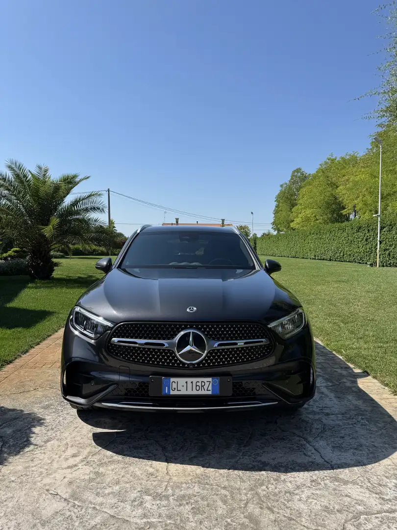 Mercedes-Benz GLC 200 AMG Premium 4matic auto - 2