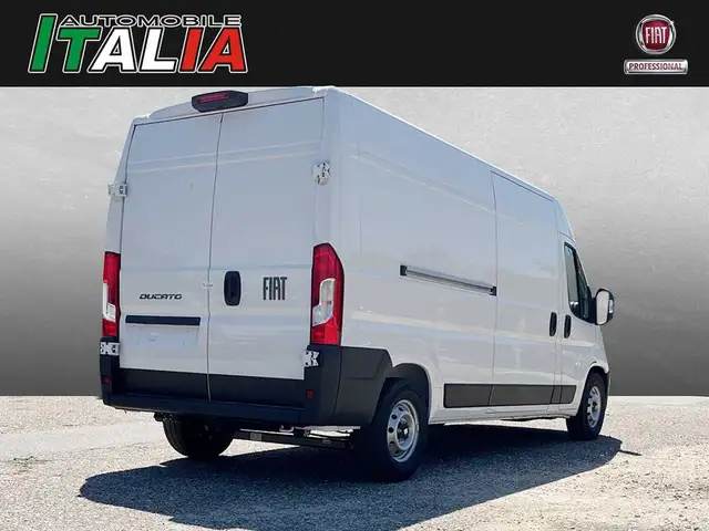 Fiat Ducato view 2