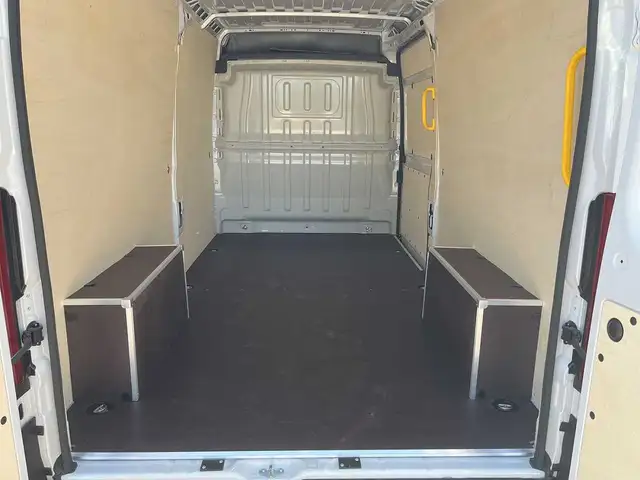 Fiat Ducato view 5