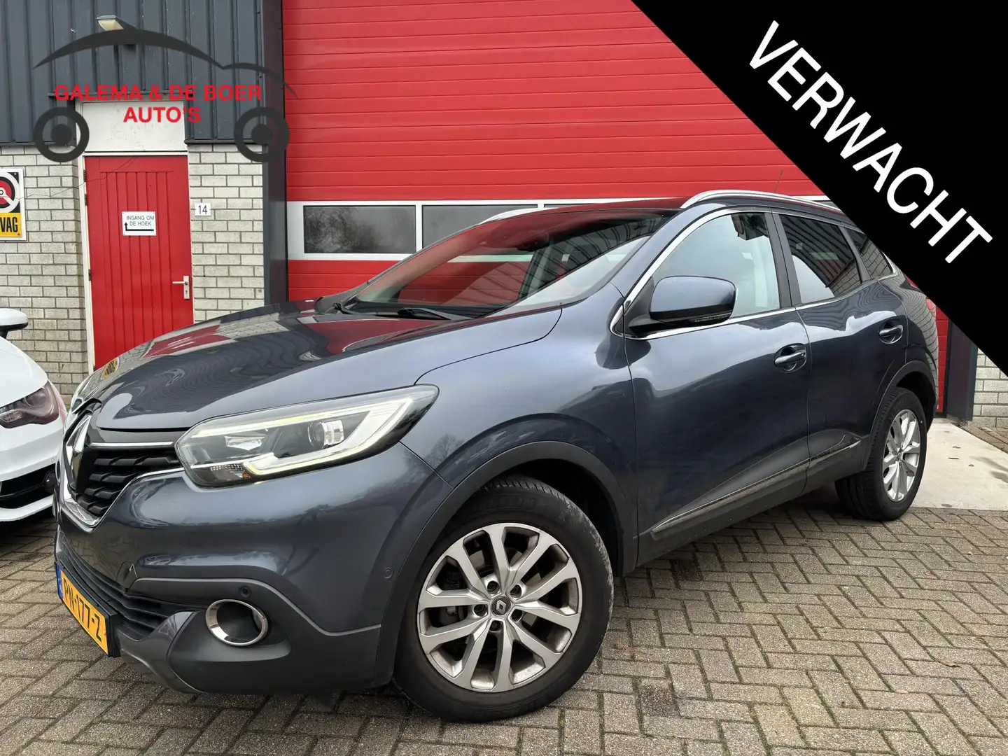 Renault Kadjar 1.2 TCe Intens 1STE EIG / TREKHAAK / PANORAMADAK / Gri - 1