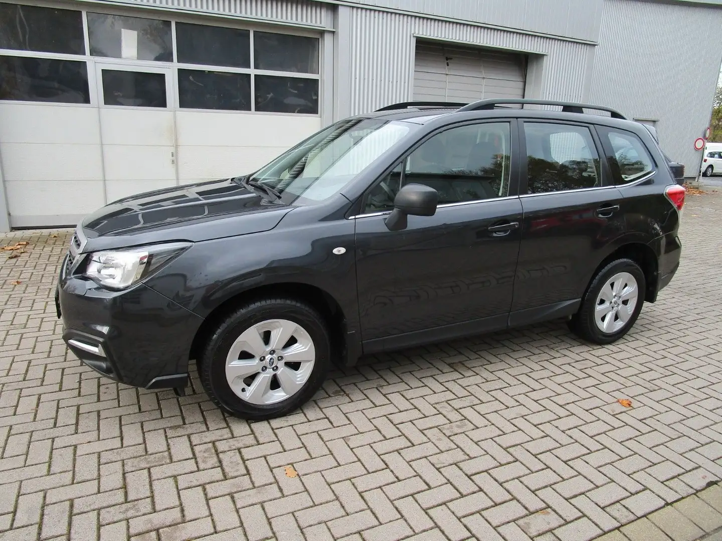 Subaru Forester 2.0X Act. Lineartronic+AZV Gris - 2