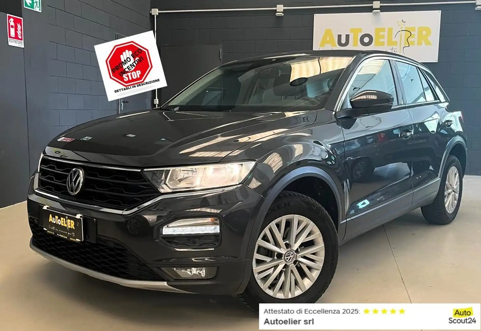 Volkswagen T-Roc 1.6 tdi Business Grijs - 1