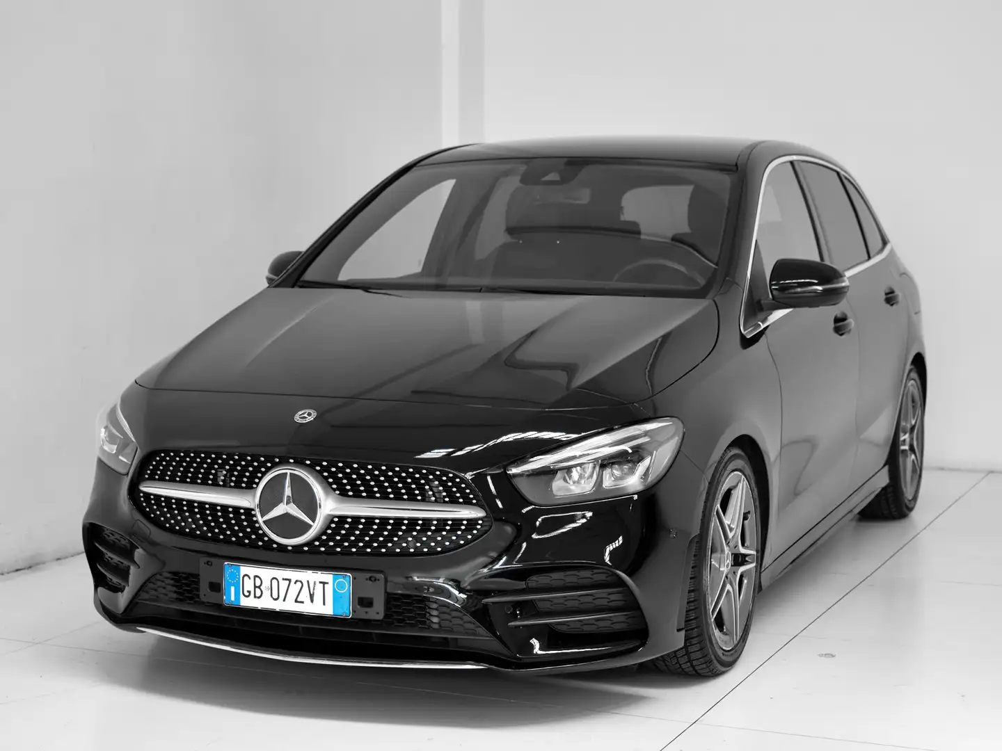Mercedes-Benz B 180 B 180 d Premium auto Nero - 2