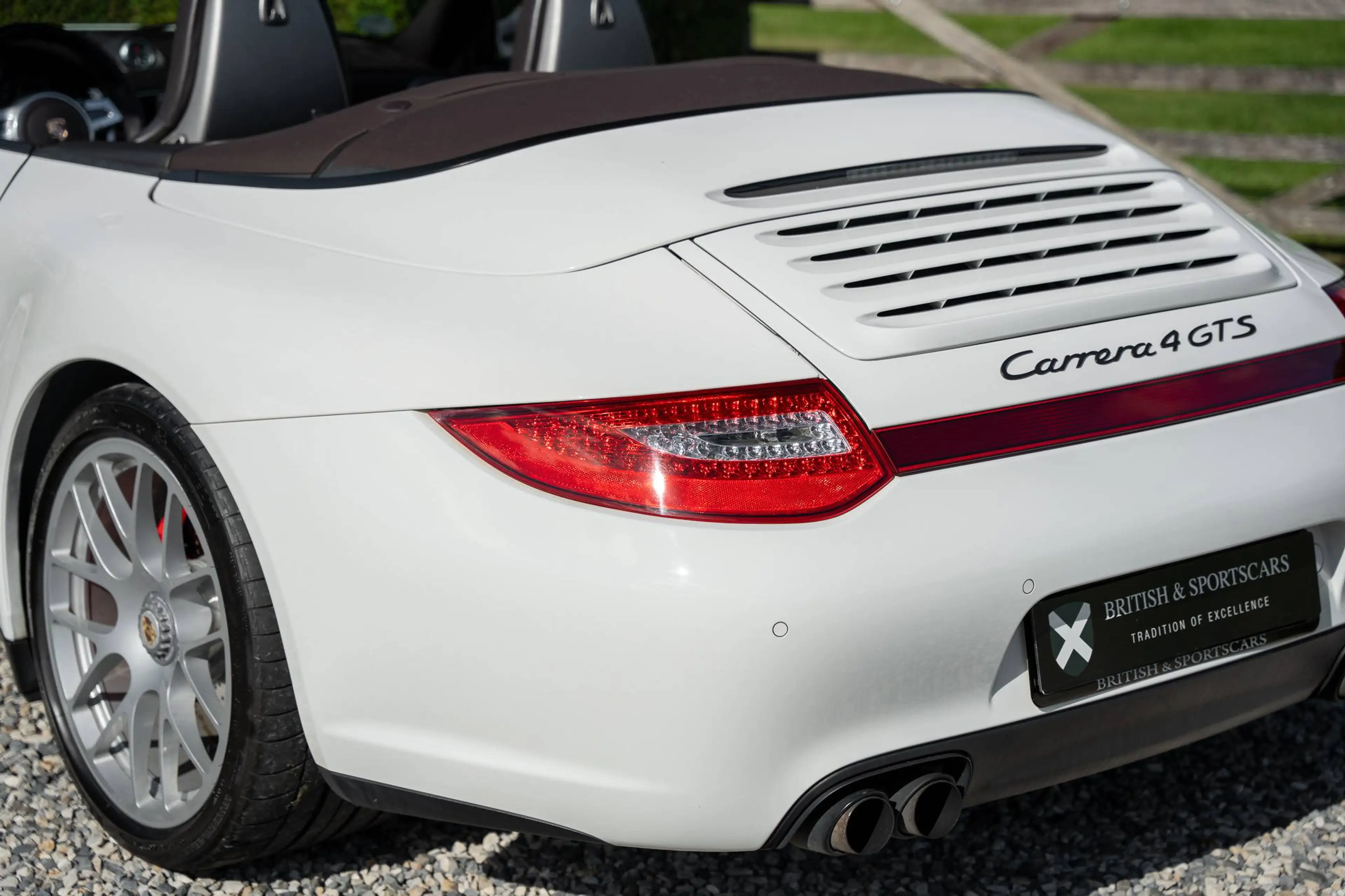 Porsche 997 997.2 Carrera 4 GTS PDK 3.8 Cab — photo 8