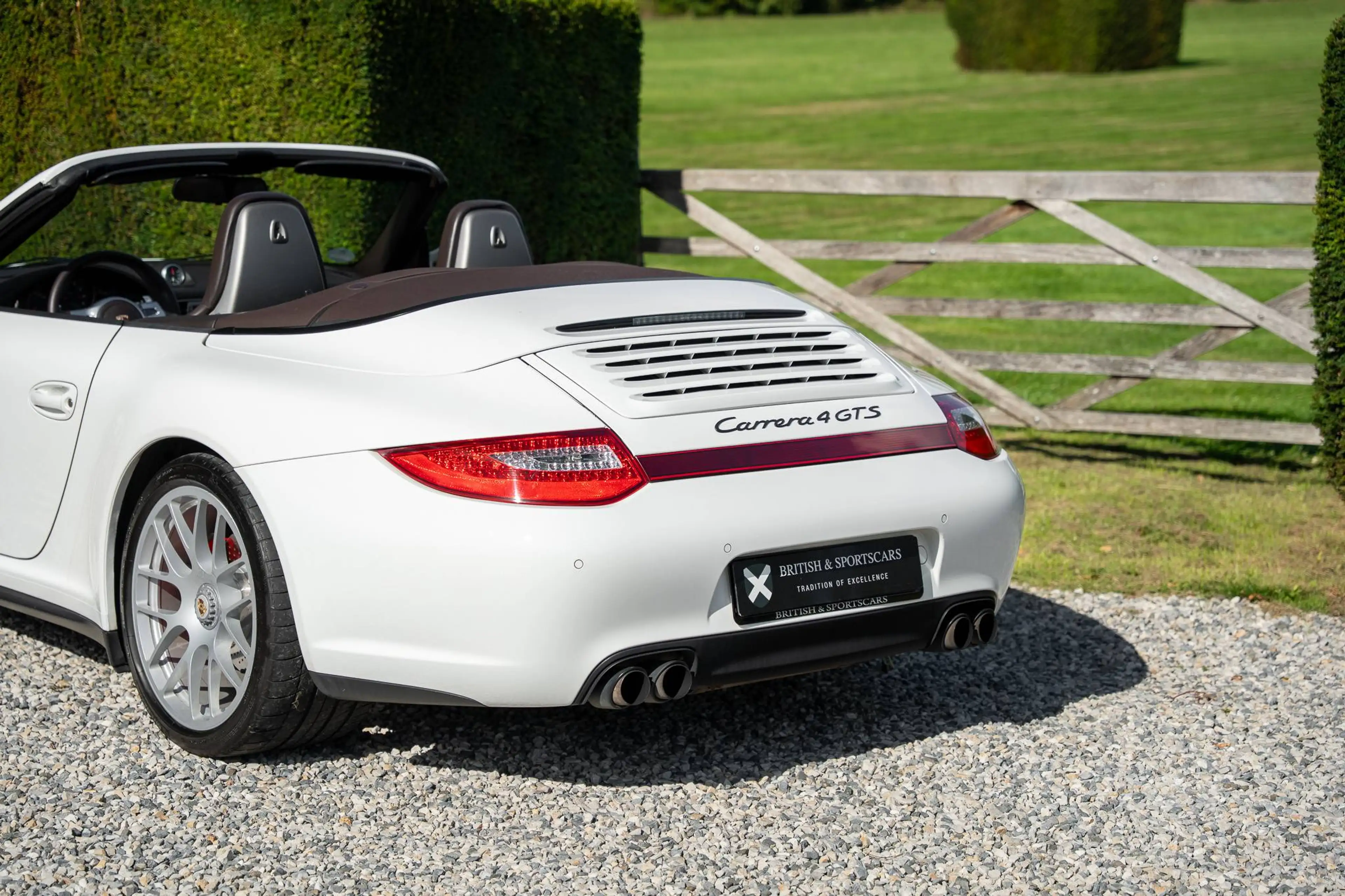 Porsche 997 997.2 Carrera 4 GTS PDK 3.8 Cab — photo 10
