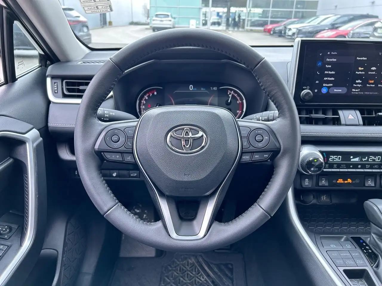 Toyota RAV 4 снимка Toyota RAV 4