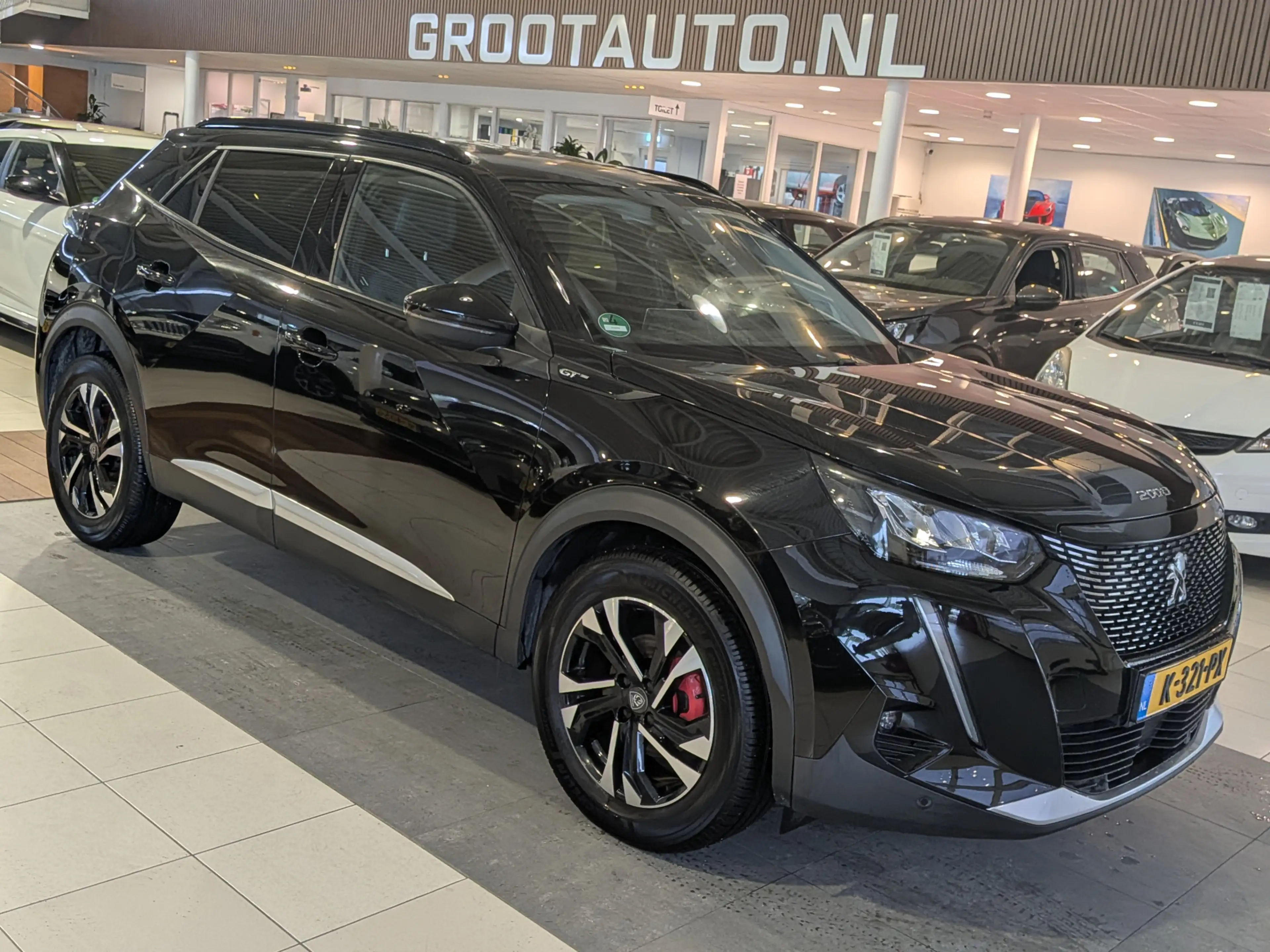 Peugeot 2008 1.2 PureTech Allure Carplay, Cruise Control, Verke