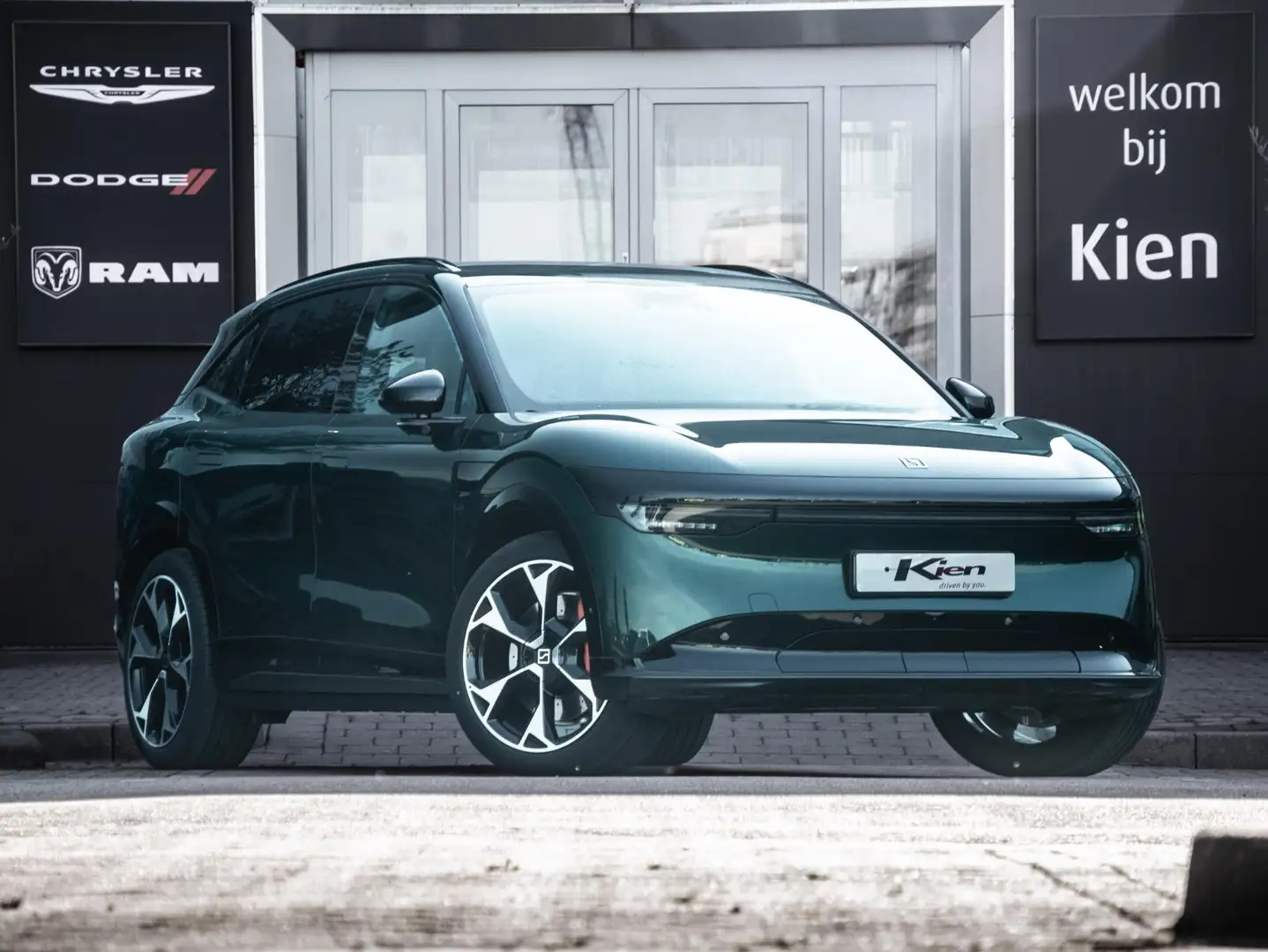 Zeekr 7X Privilege 100 kWh 534 km actieradius | Luchtvering Grün - 1