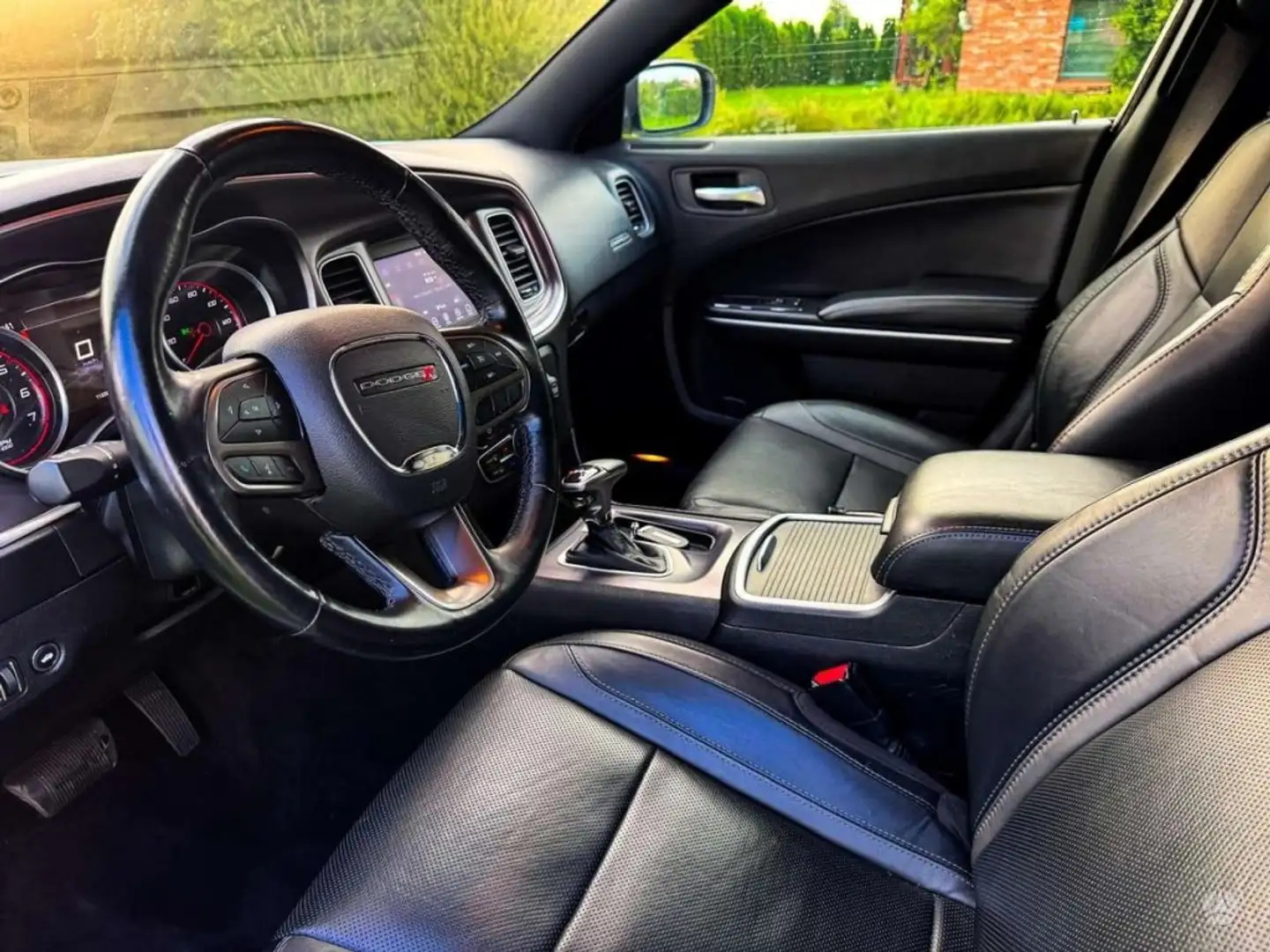 Dodge Charger SXT 3.6 V6 Blanco - 2