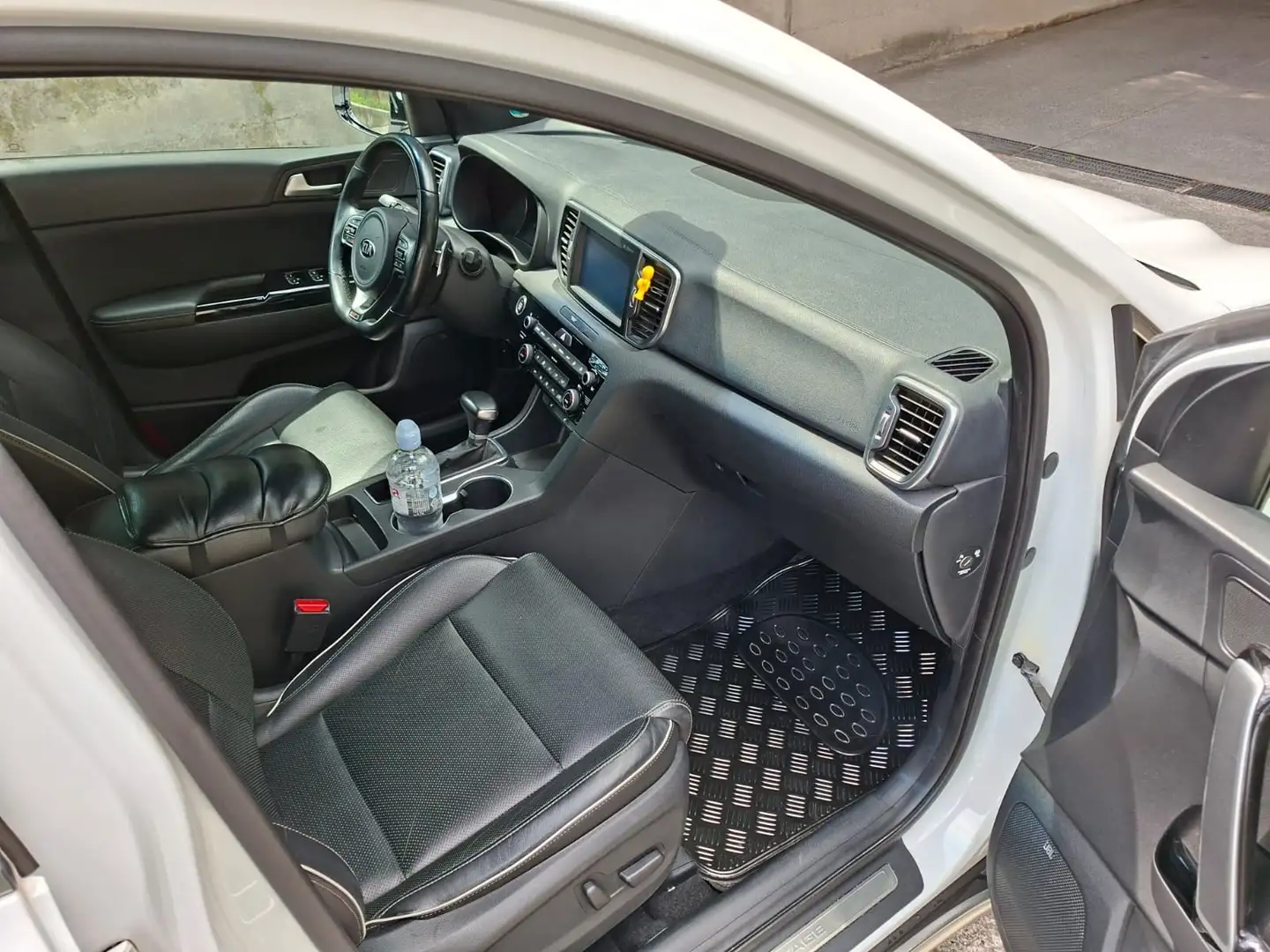 Kia Sportage 2.0 crdi Rebel Awd 184cv auto - 1