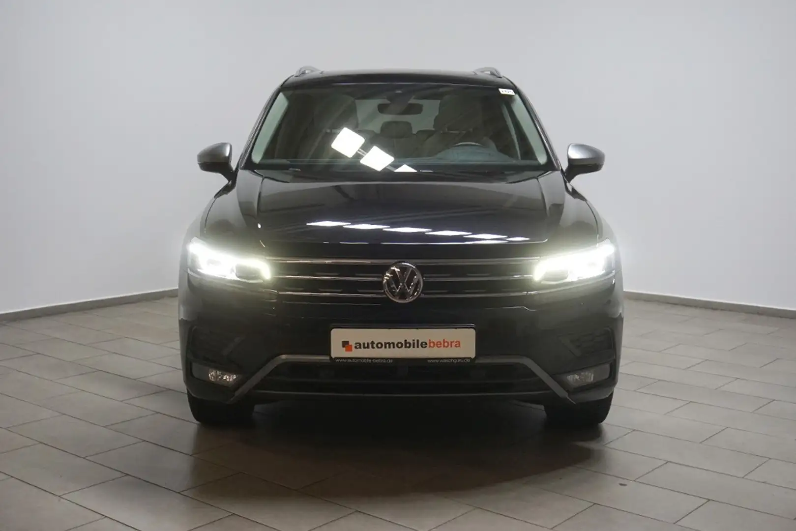 Volkswagen Tiguan Allspace 2.0TDI DSG Highline 4M 7-Sitzer Noir - 2