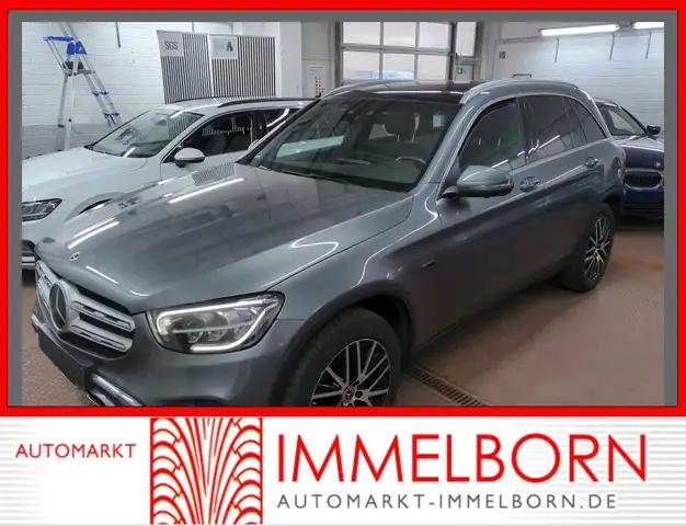 Mercedes-Benz GLC 300 e AMG 19*Pano*Burmest*Distro*belüs+Massa