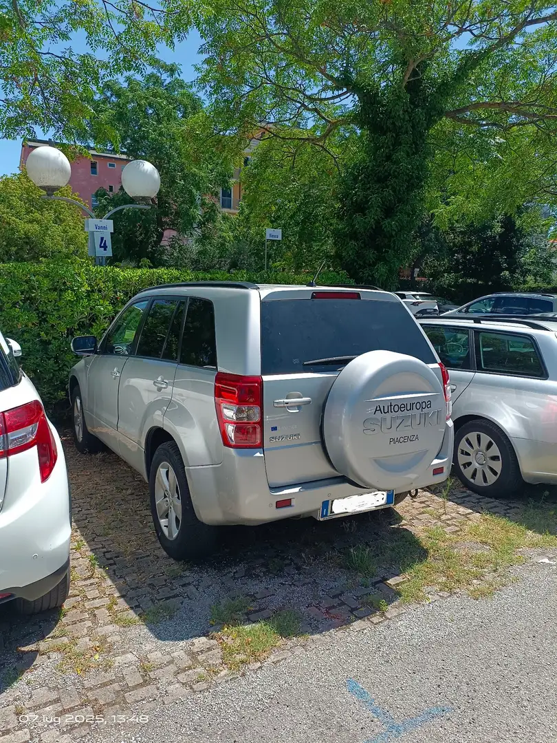 Suzuki Grand Vitara 1.9 ddis executive 5p - 1