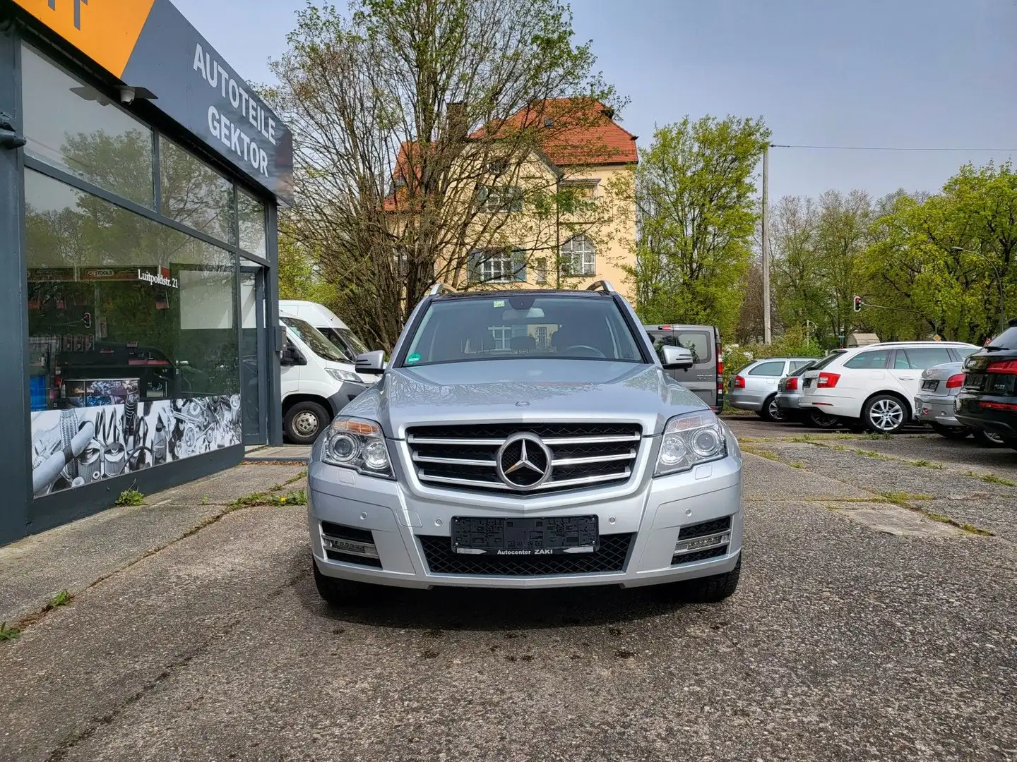 Mercedes-Benz GLK 350 CDI 4Matic*Leder*Xenon*Panorama*Ahk*Navi Argintiu - 2