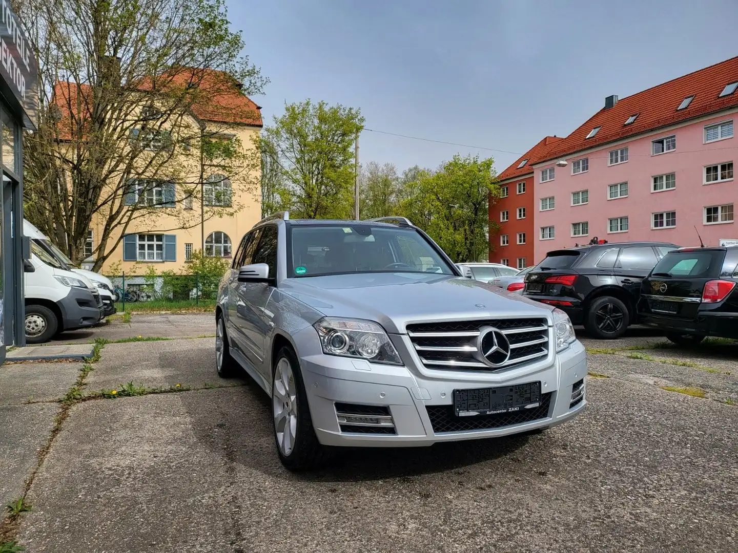 Mercedes-Benz GLK 350 CDI 4Matic*Leder*Xenon*Panorama*Ahk*Navi Argintiu - 1