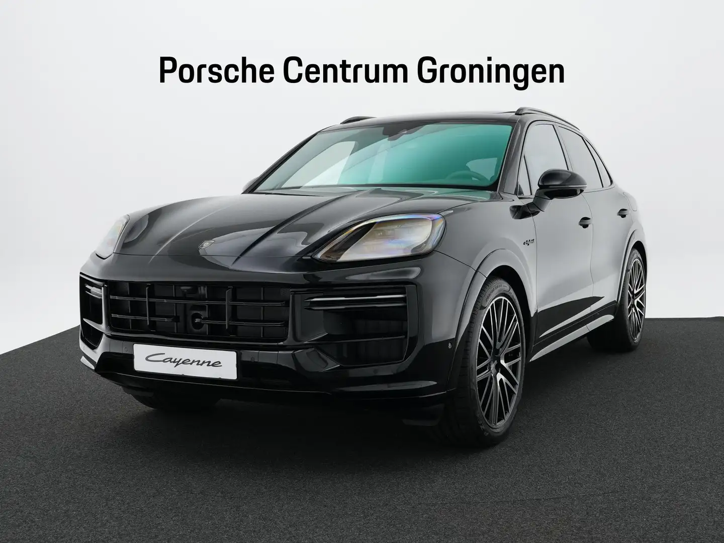 Porsche Cayenne Turbo E-Hybrid - 1