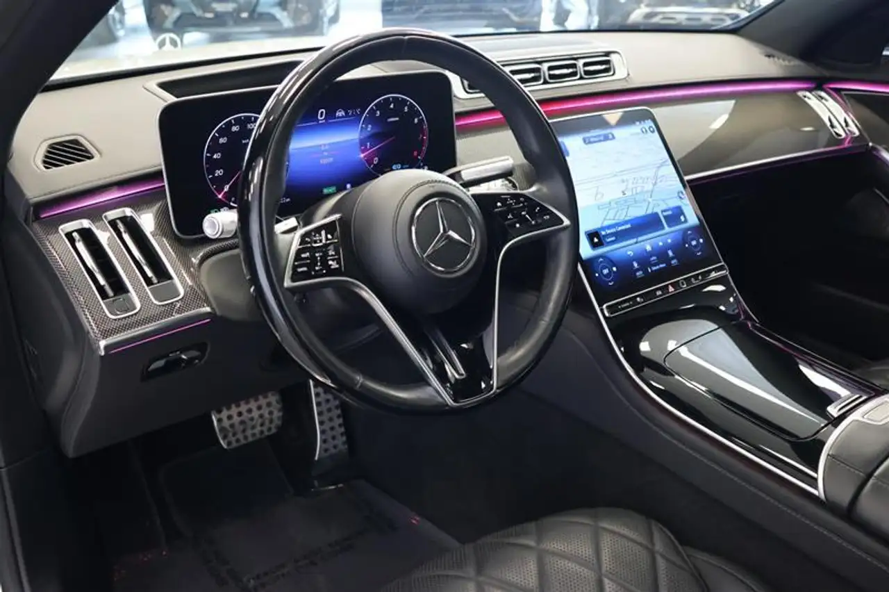 Mercedes-Benz S-Class снимка Mercedes-Benz S-Class