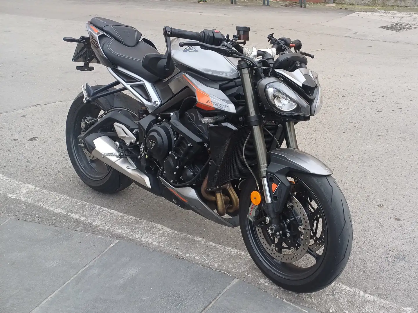 Triumph Street triple 765 rs Silber - 2