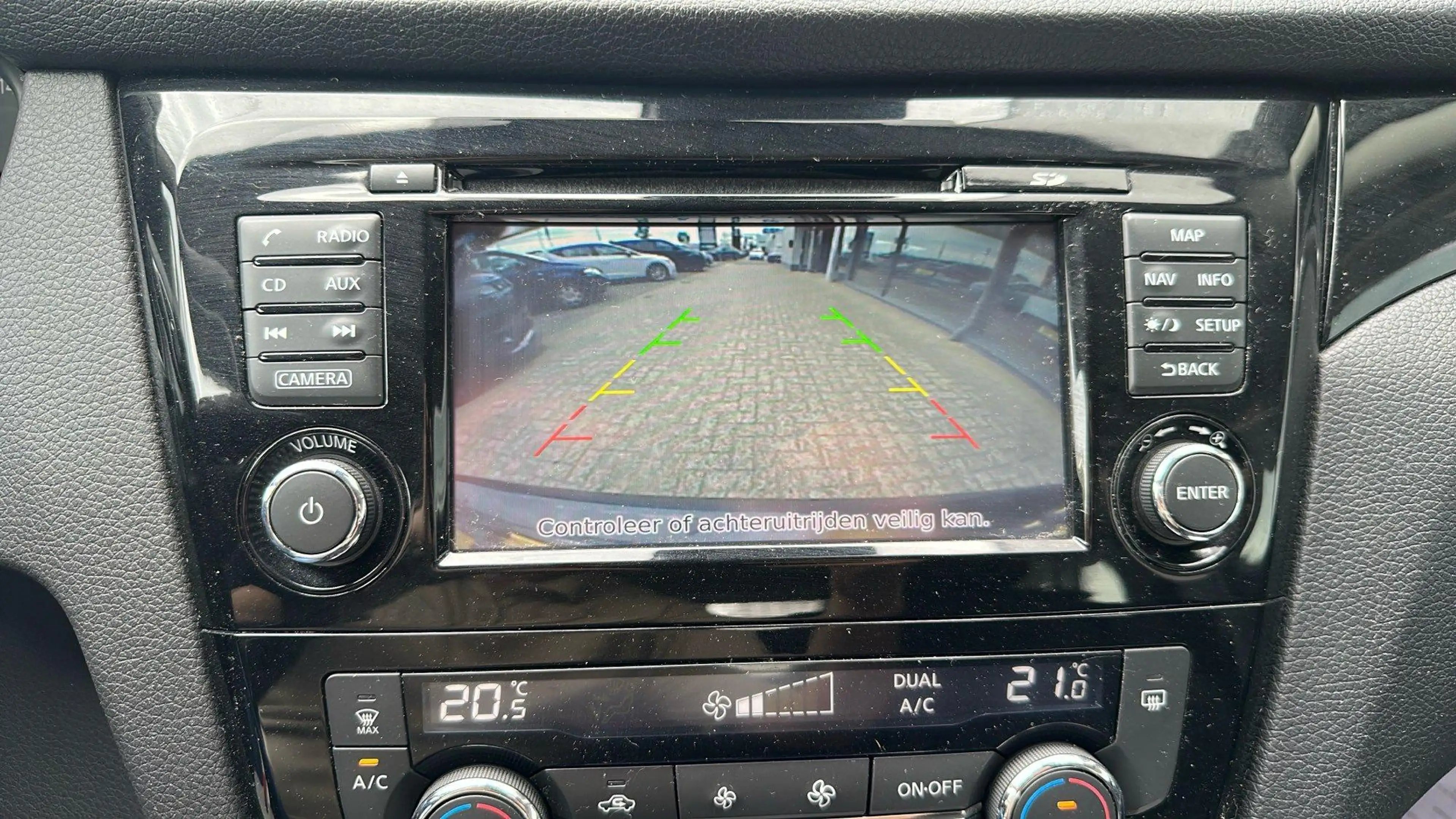 Nissan Qashqai 1.2 N-Connecta / Automaat / Navi / Camera — photo 19