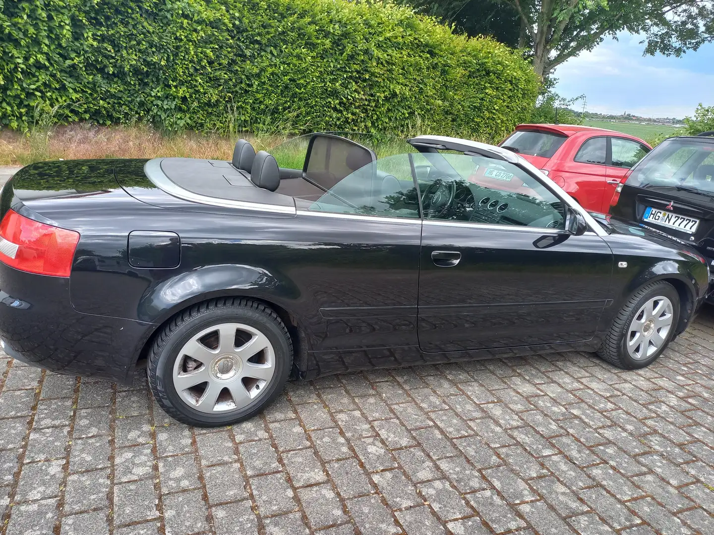 Audi A4 A4 Cabriolet 1.8 T Scheckheftgepflegt  110000 KM Schwarz - 2