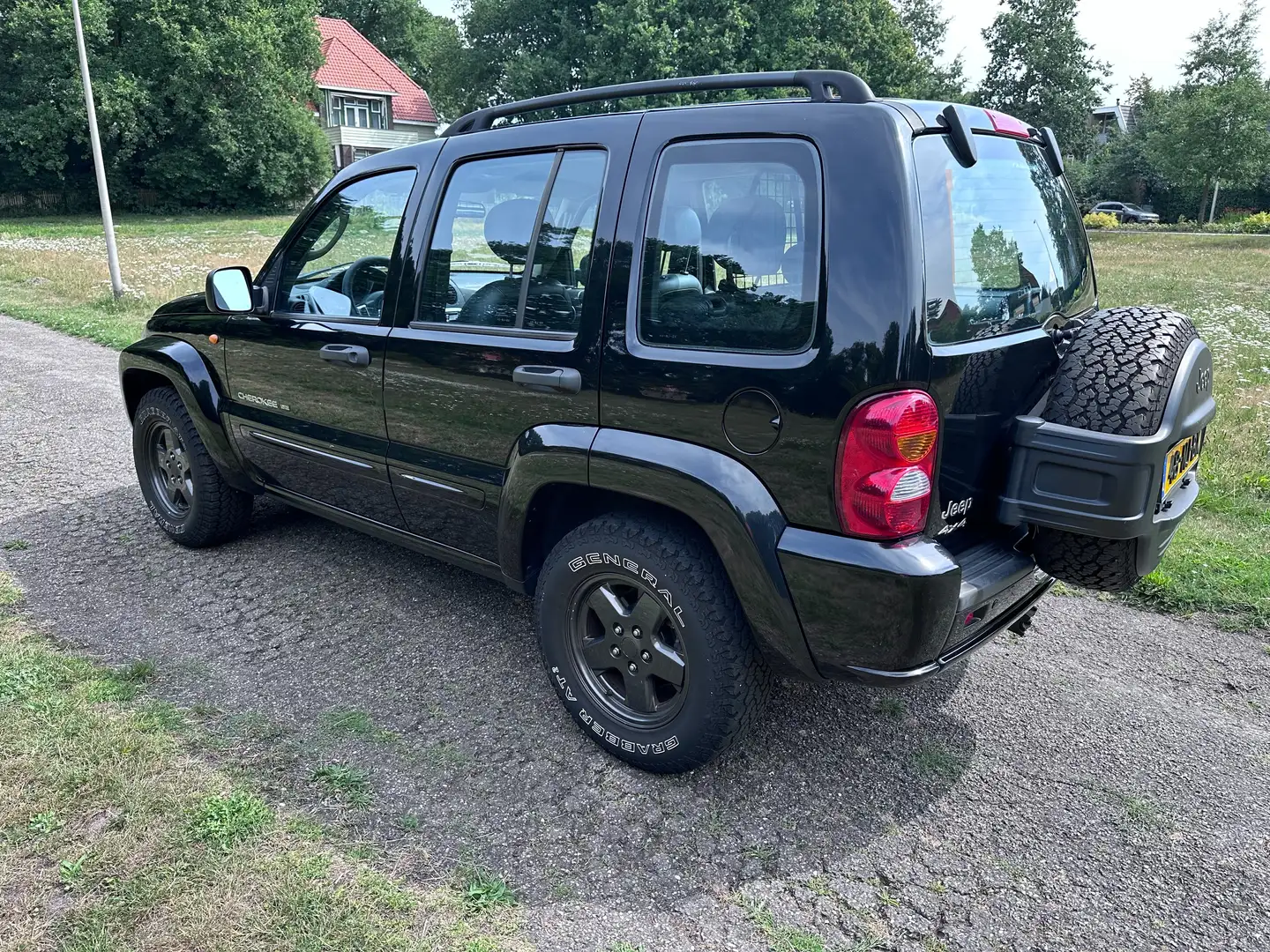 Jeep Cherokee Cherokee 3.7i V6 Limited | 4x4 | Auto | Leer | APK Zwart - 2