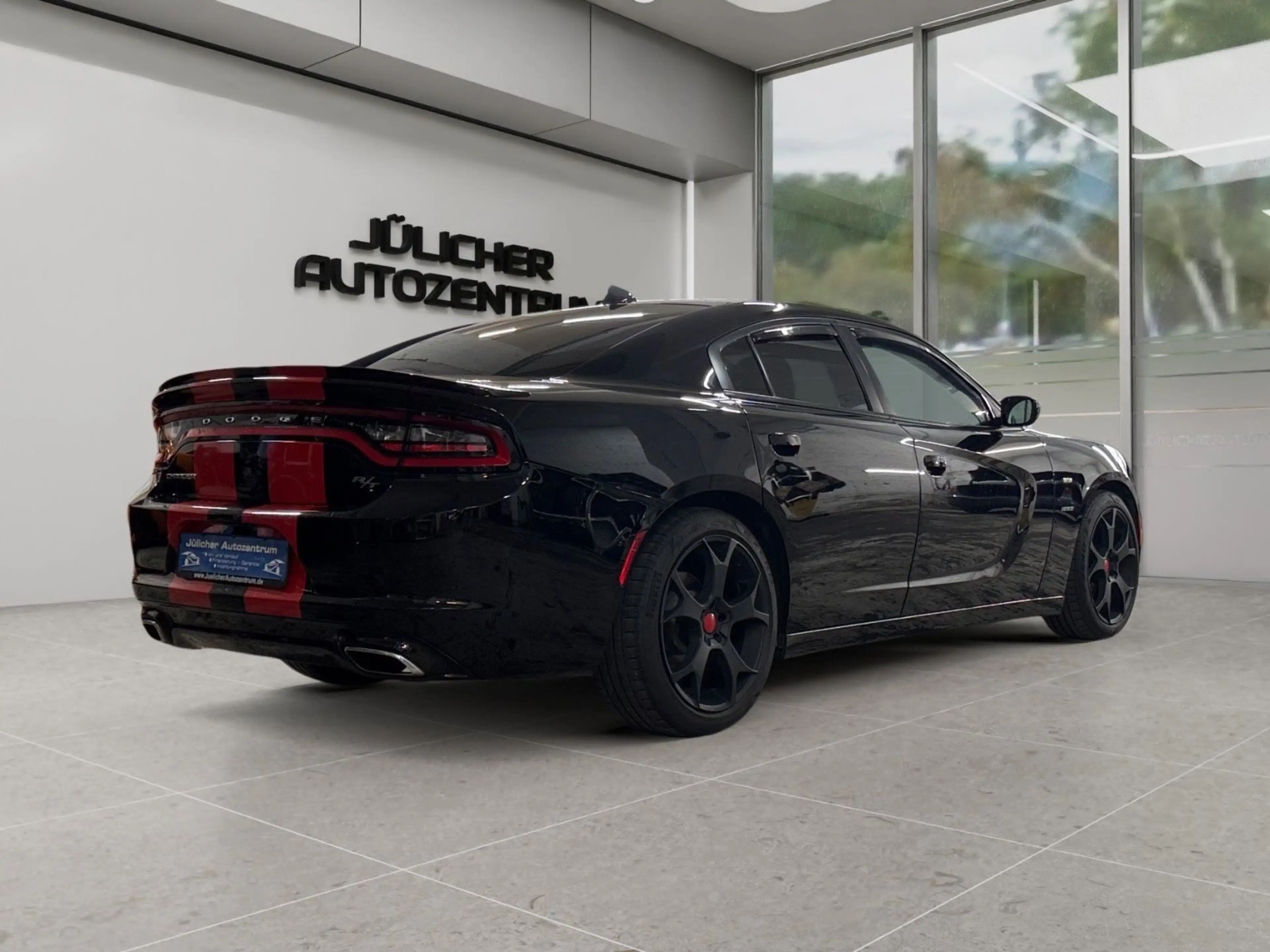 Dodge Charger 5.7 Automatik, Wenig Km, Guter Zustand — photo 3