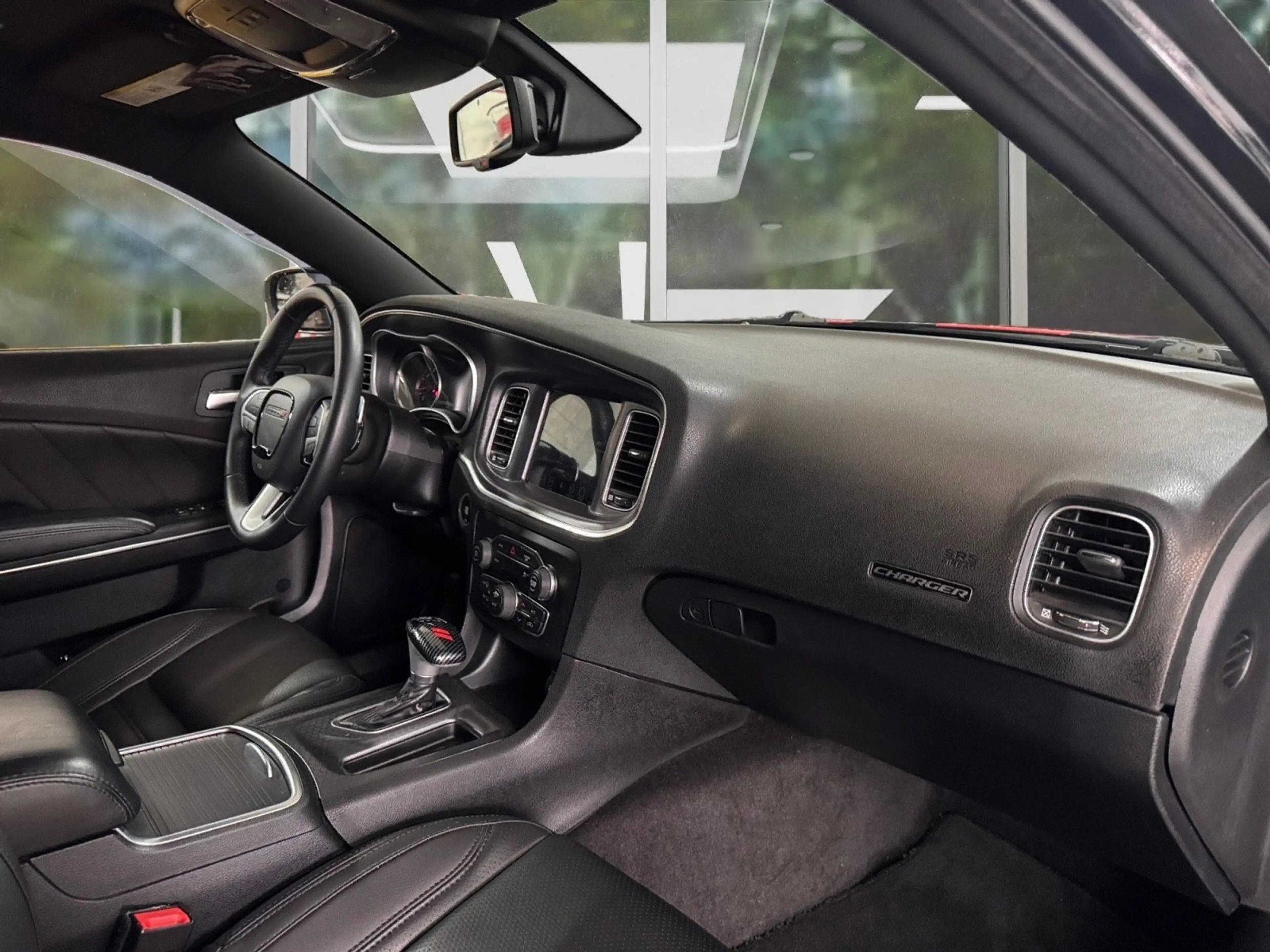 Dodge Charger 5.7 Automatik, Wenig Km, Guter Zustand — photo 10