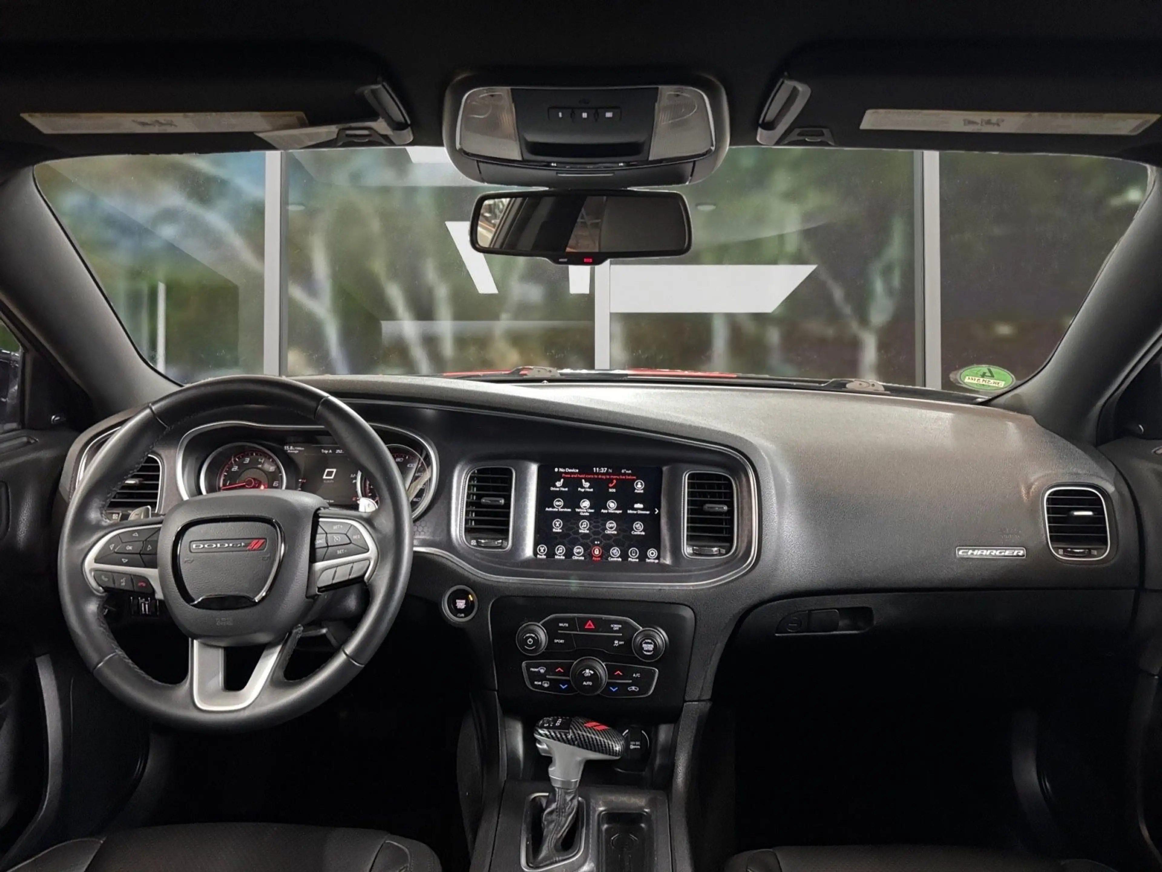 Dodge Charger 5.7 Automatik, Wenig Km, Guter Zustand — photo 9