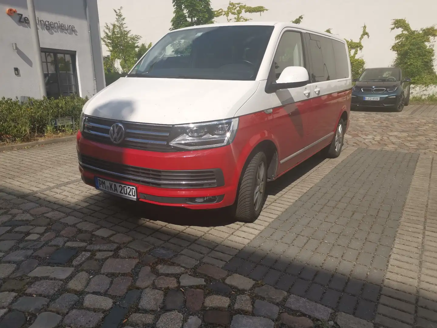 Volkswagen T6 Multivan DSG Kurz 4MOTION Generation Six Weiß - 1