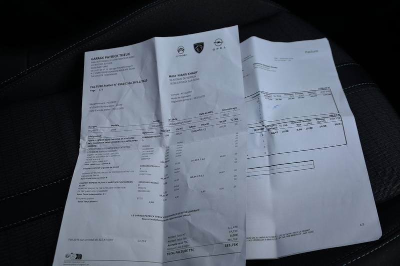 Peugeot 2008 1.2 PureTech Allure Pack 130PK Automaat | Navigati — photo 10