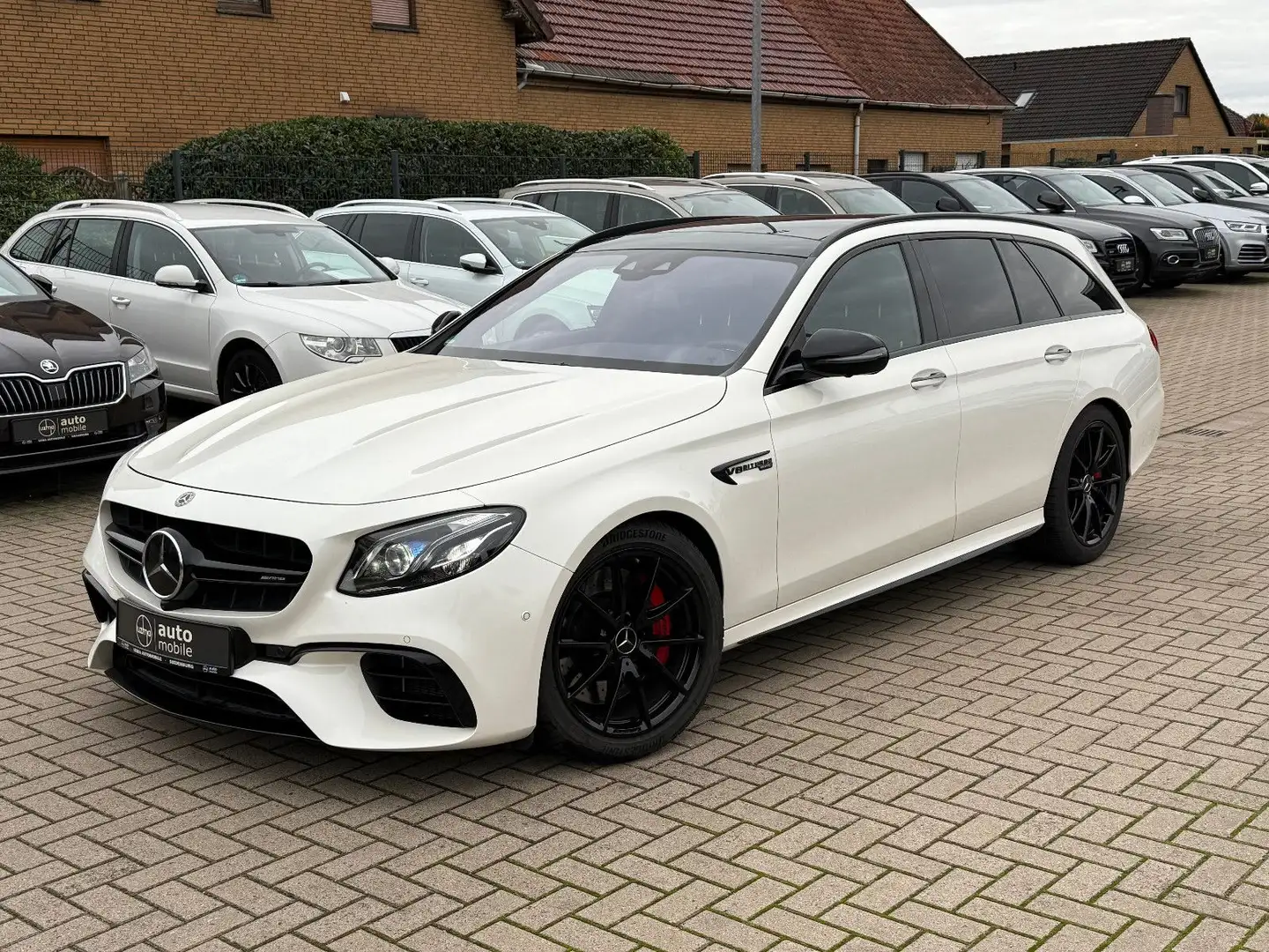 Mercedes-Benz E 63 AMG S, Pano, 360°, ACC, Standh., Burmester Weiß - 1
