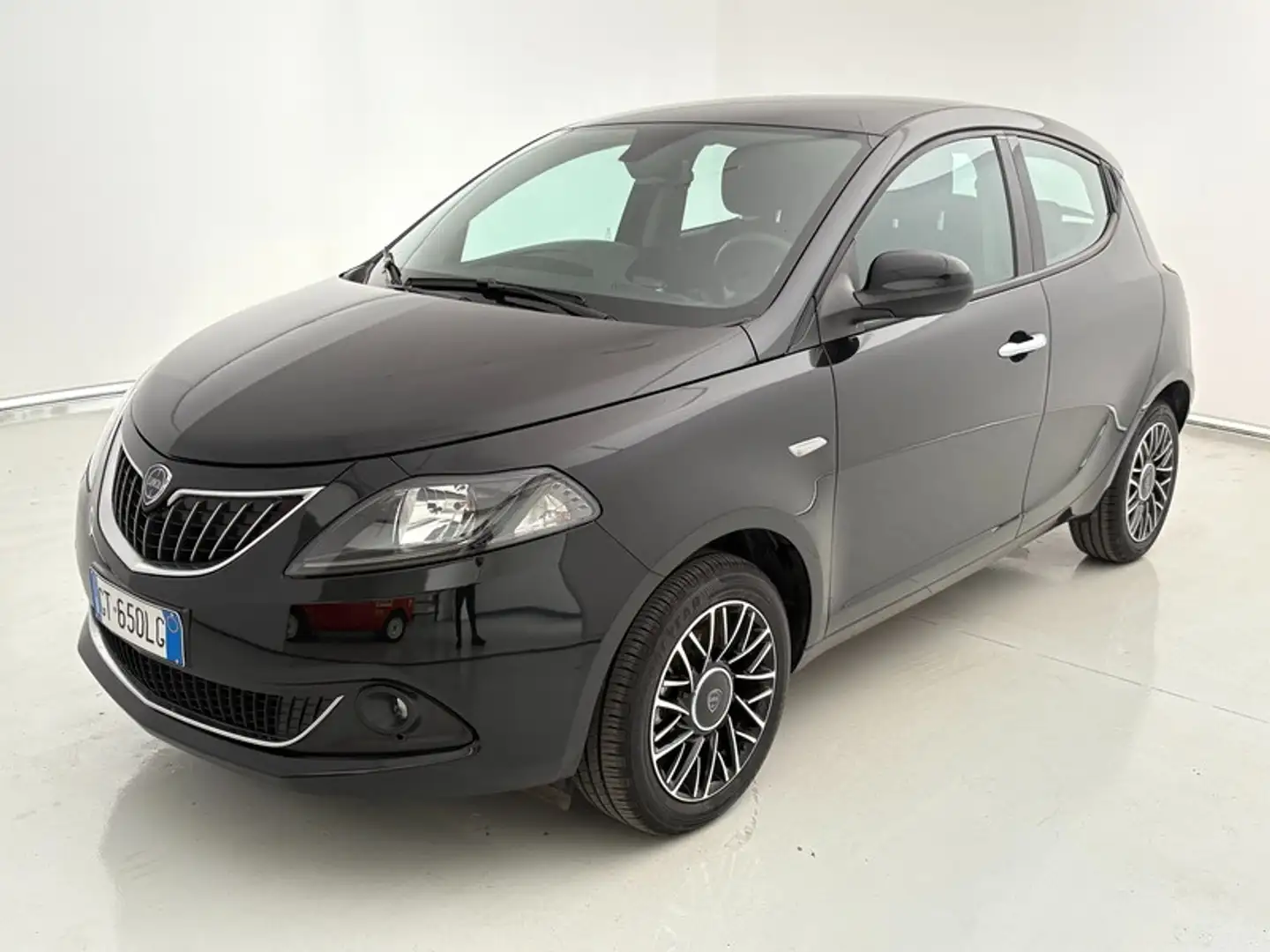 Lancia Ypsilon 1.0 FireFly Hybrid Platino Nero - 1