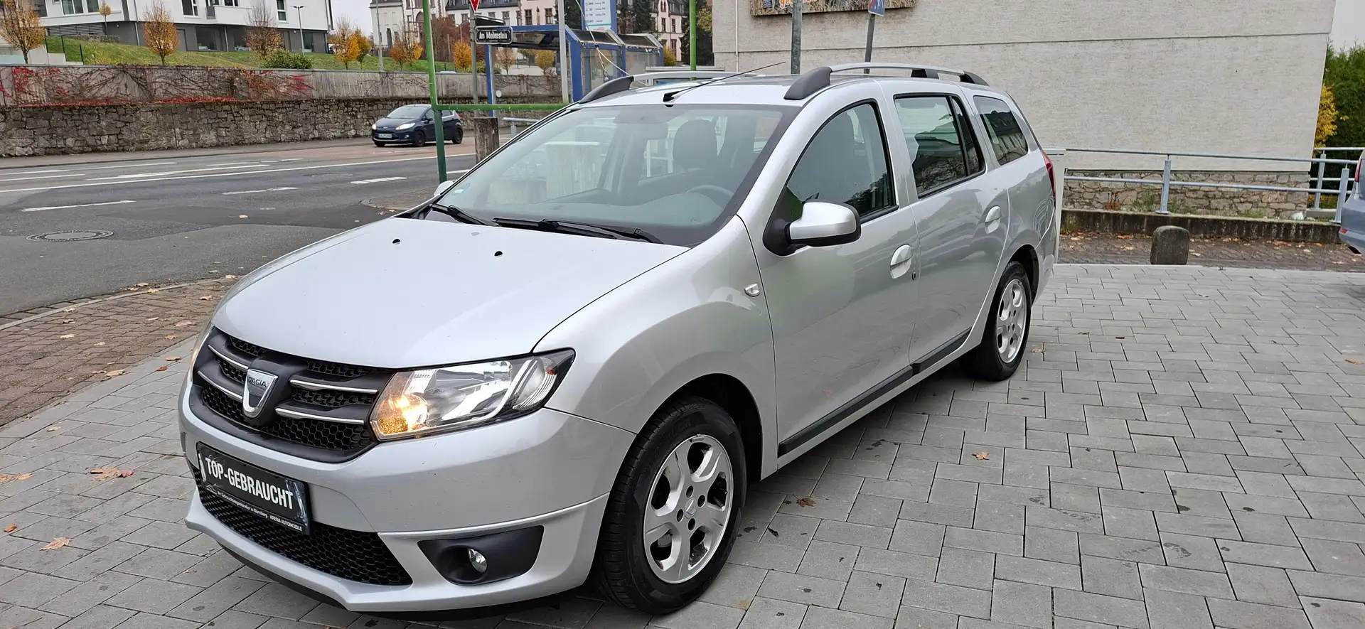 Dacia Logan Prestige 1 Hand, AHK , Alus , Navi.... Silber - 1