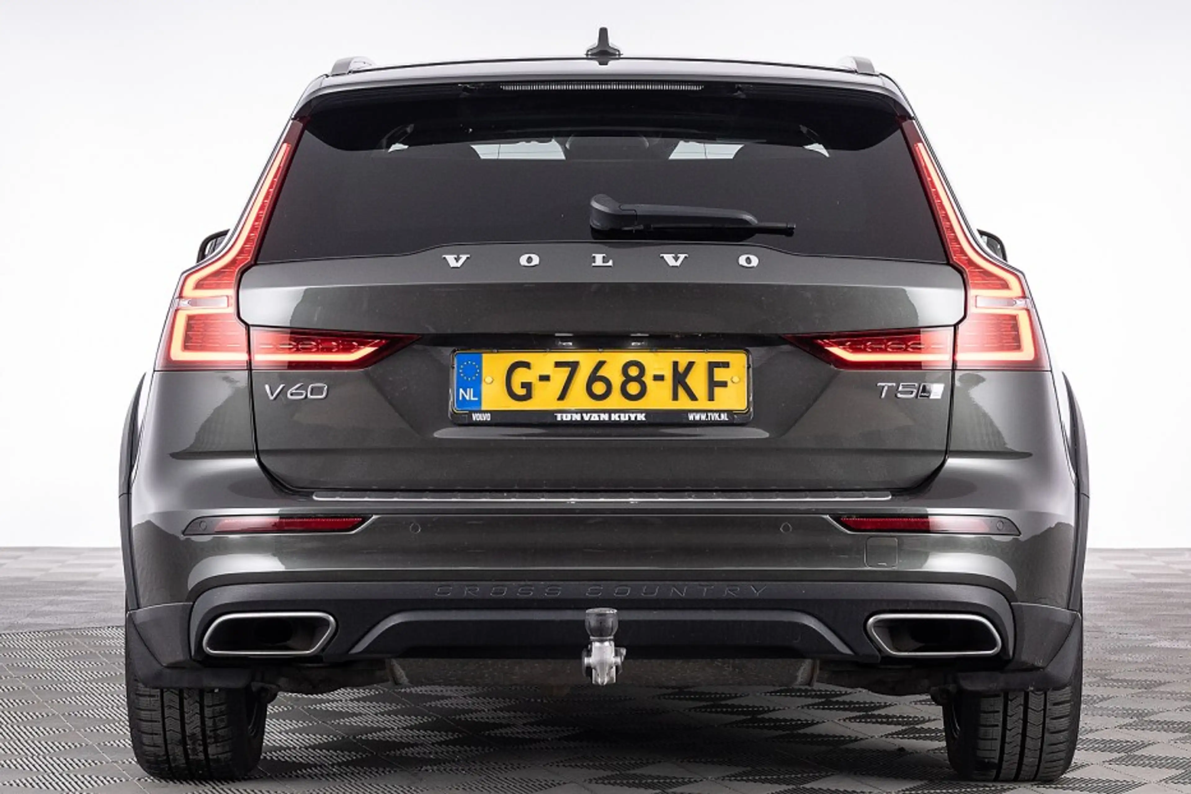 Volvo V60 Cross Country 2.0 T5 AWD Pro | LEDER | harman/kardon — photo 30