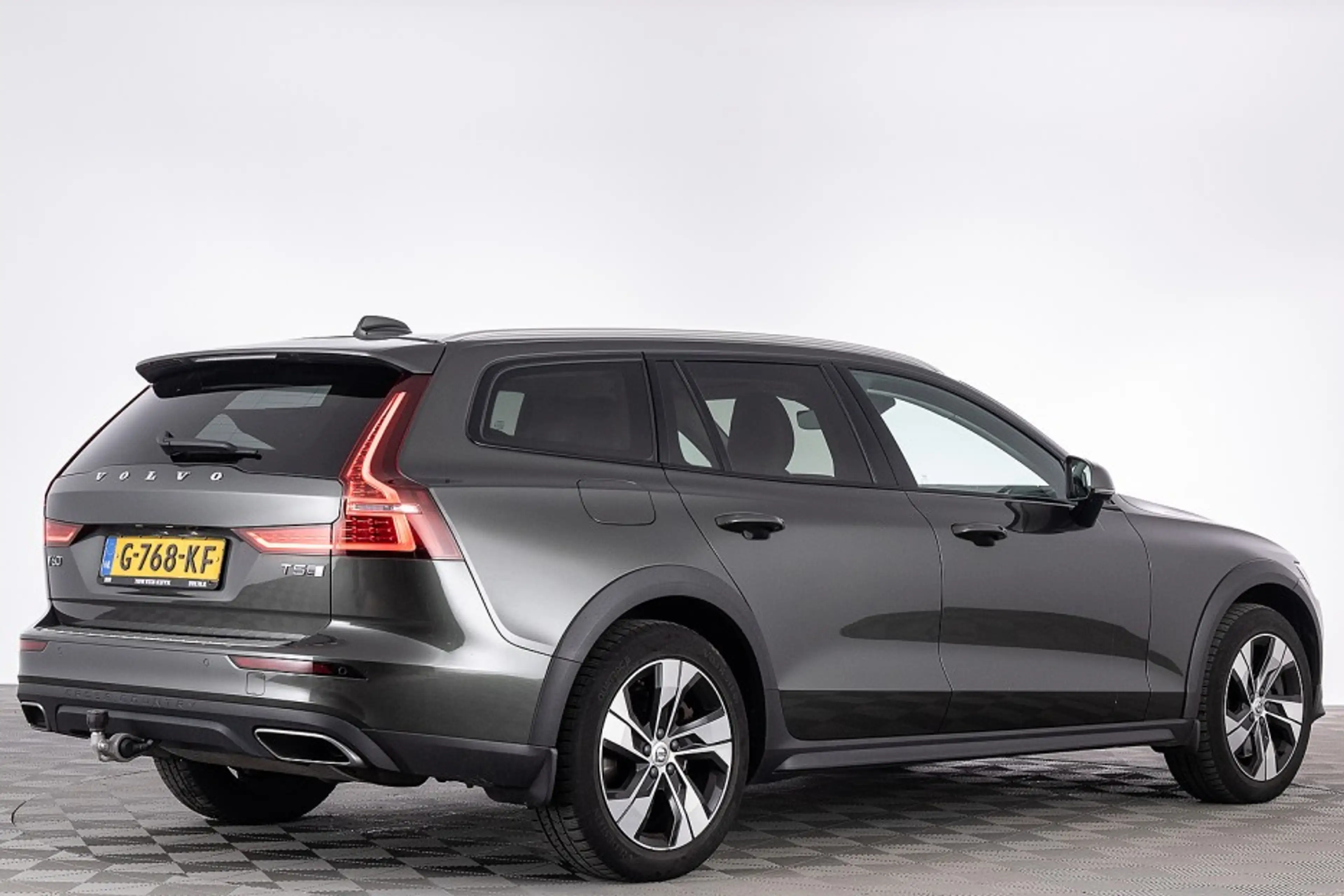 Volvo V60 Cross Country 2.0 T5 AWD Pro | LEDER | harman/kardon — photo 32