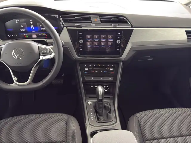 Volkswagen Touran view 10