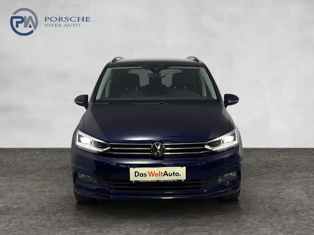 Volkswagen Touran view 2